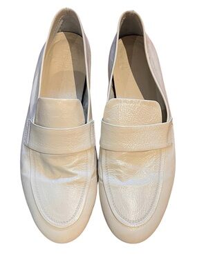 Officine Creative Bessie leather loafers in cream size 8 like new condition